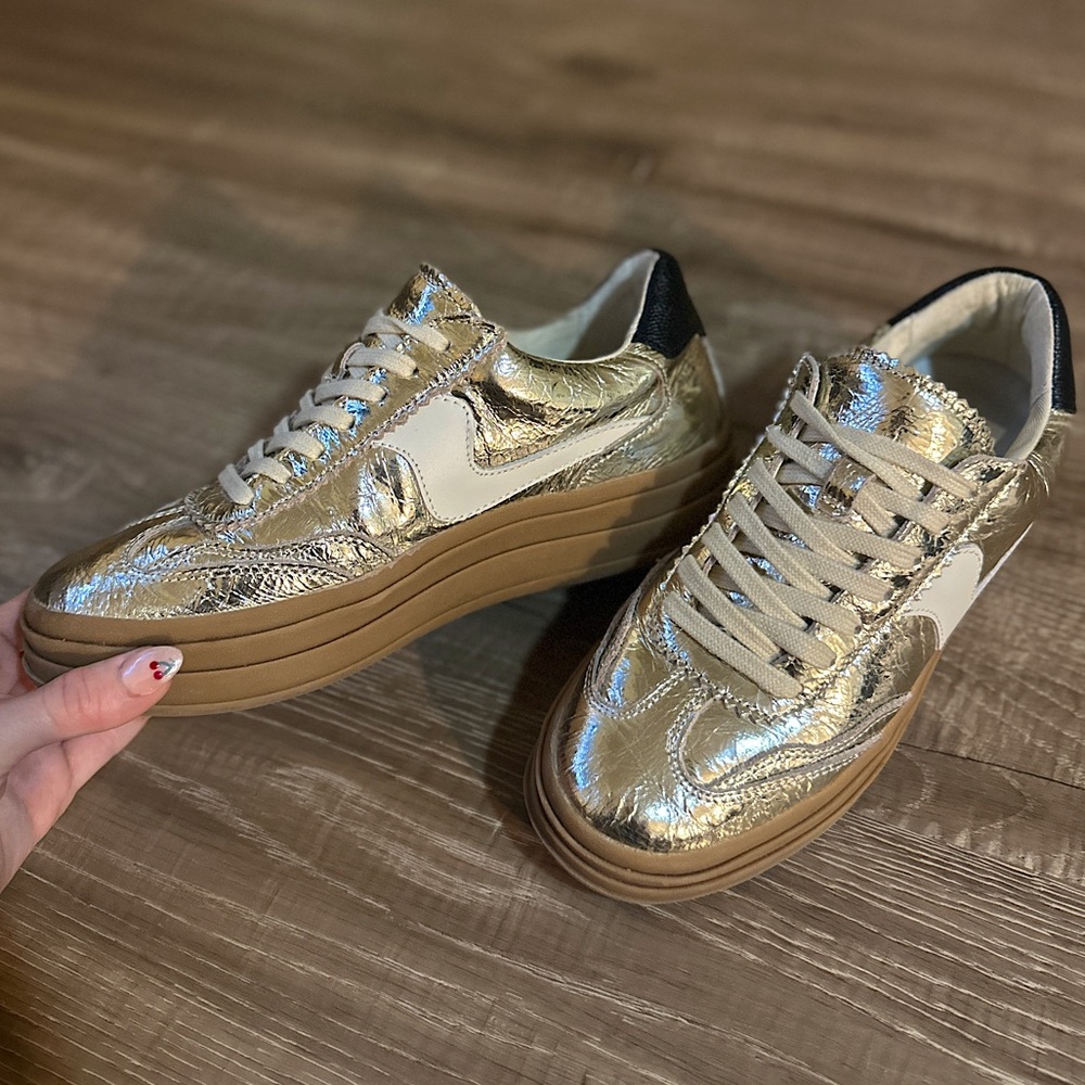 Dolce Vita Women’s Notice X Sneaker | Platinum Metallic Women’s shoes